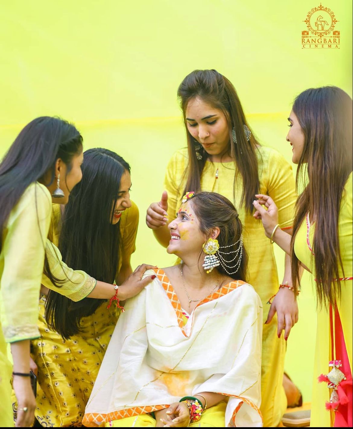 sabyasachi bride red lehenga